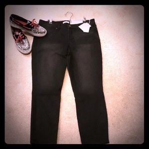 LC Lauren Conrad Black Skinny Ankle Jeans- Sz 10